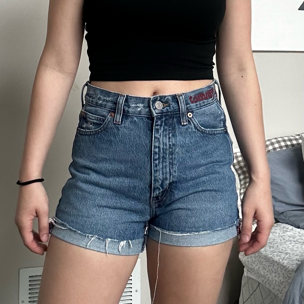 tommy Hilfiger jean shorts